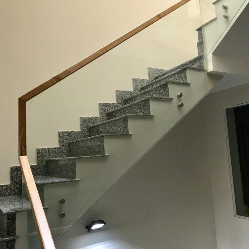 Kính Cường Lực Vũng Tàu – Thi công Giá Rẻ – 0966 212 323