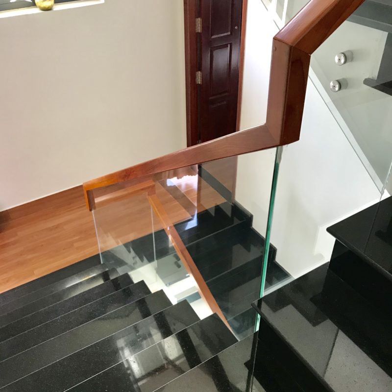 Kính Cường Lực Vũng Tàu – Thi công Giá Rẻ – 0966 212 323