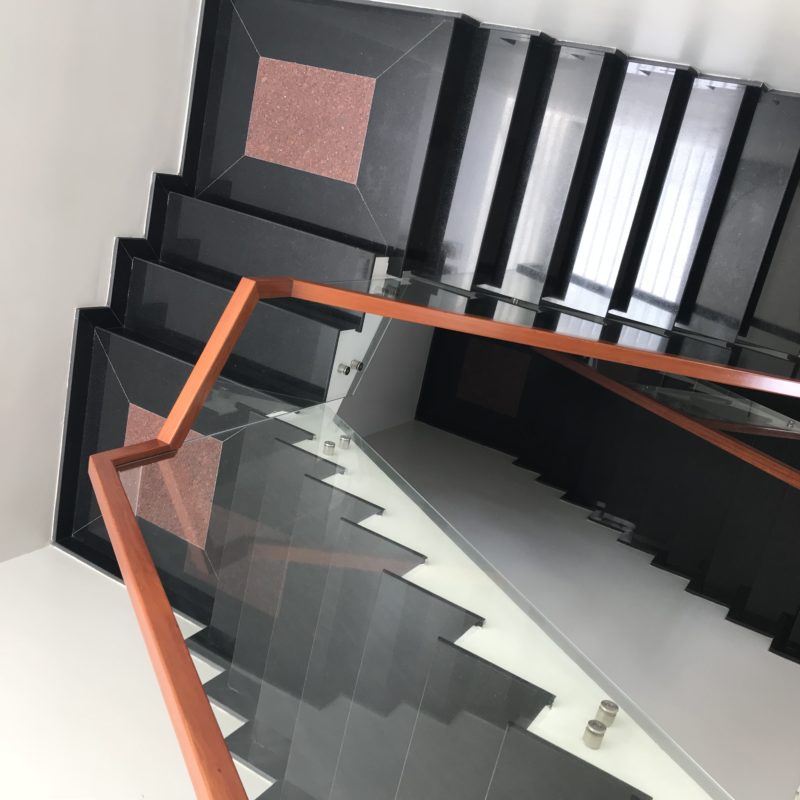 Kính Cường Lực Vũng Tàu – Thi công Giá Rẻ – 0966 212 323
