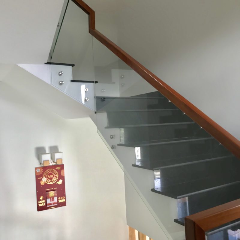 Kính Cường Lực Vũng Tàu – Thi công Giá Rẻ – 0966 212 323