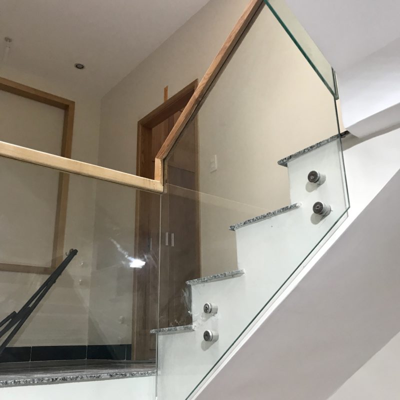 Kính Cường Lực Vũng Tàu – Thi công Giá Rẻ – 0966 212 323