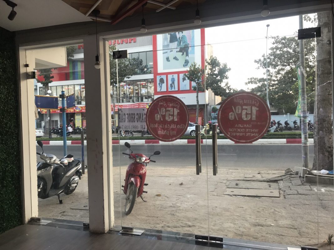 Kính Cường Lực Vũng Tàu – Thi công Giá Rẻ – 0966 212 323