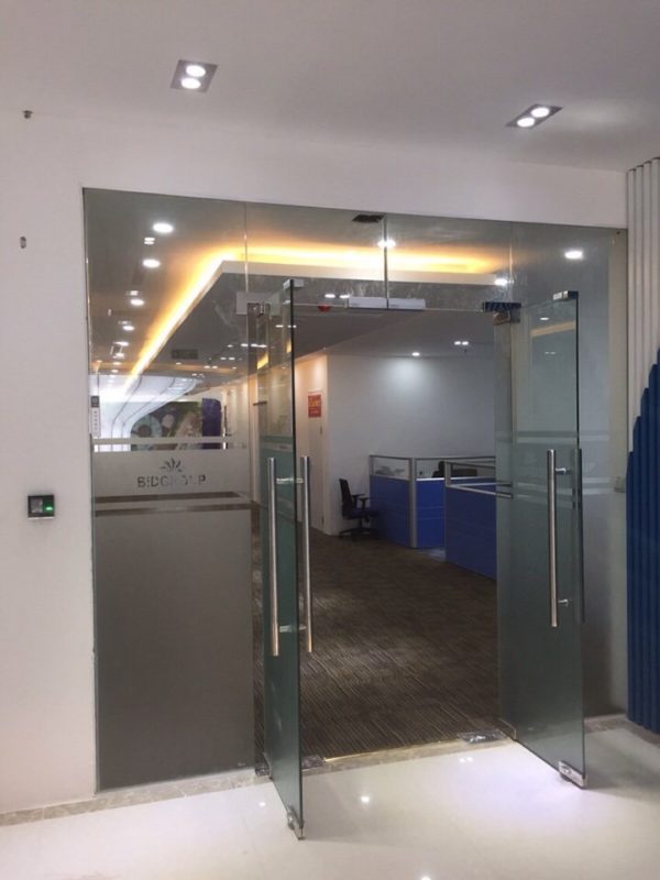 Kính Cường Lực Vũng Tàu – Thi công Giá Rẻ – 0966 212 323
