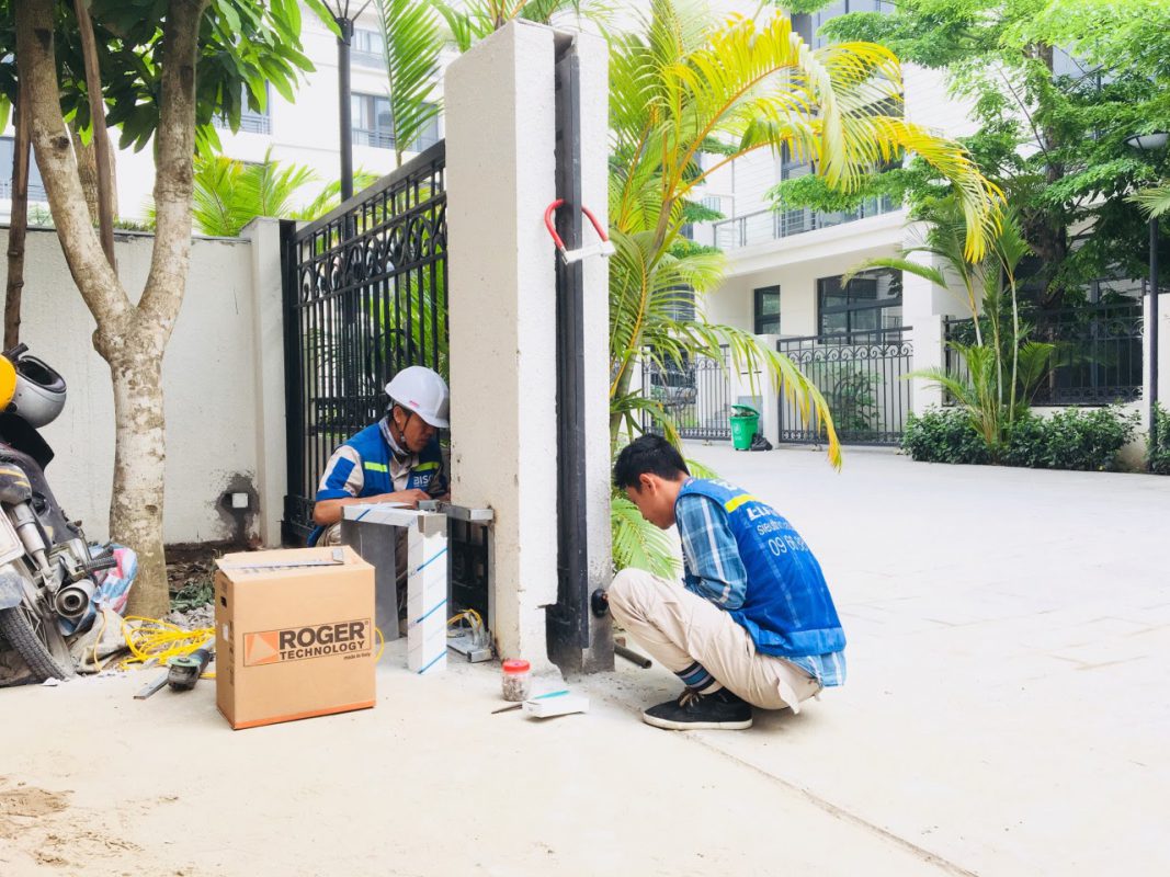 Lắp đặt motor cổng Roger bảo vệ ngôi nhà