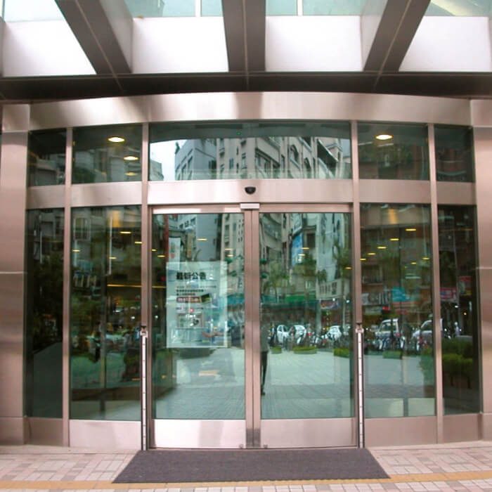 Motor cửa kính doortec sang trọng hiện đại