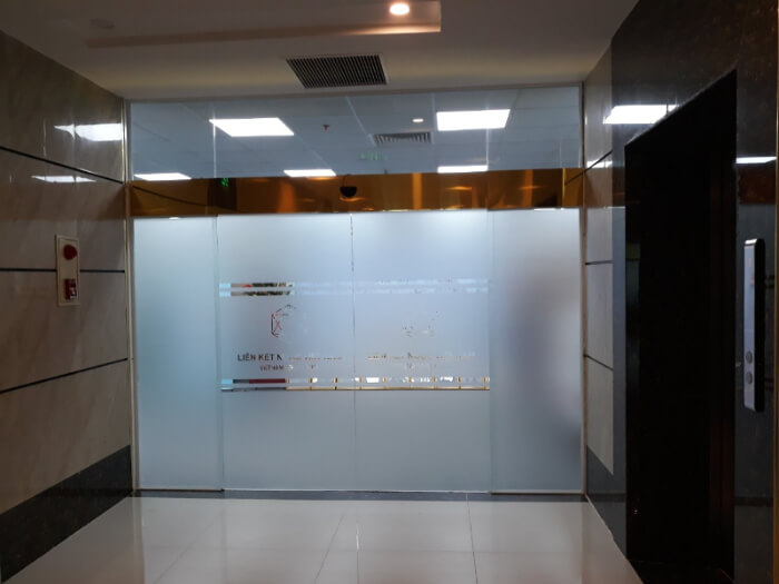 Cấu tạo cửa kính tự động đơn giản và dễ dàng lắp đặt