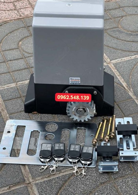 Các phụ kiện được cung cấp đầy đủ trong bộ motor YH 600kg
