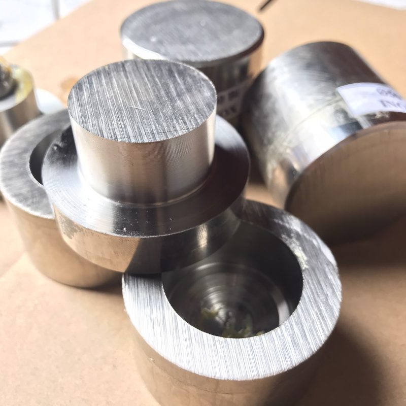 Giới thiệu bản lề sắt