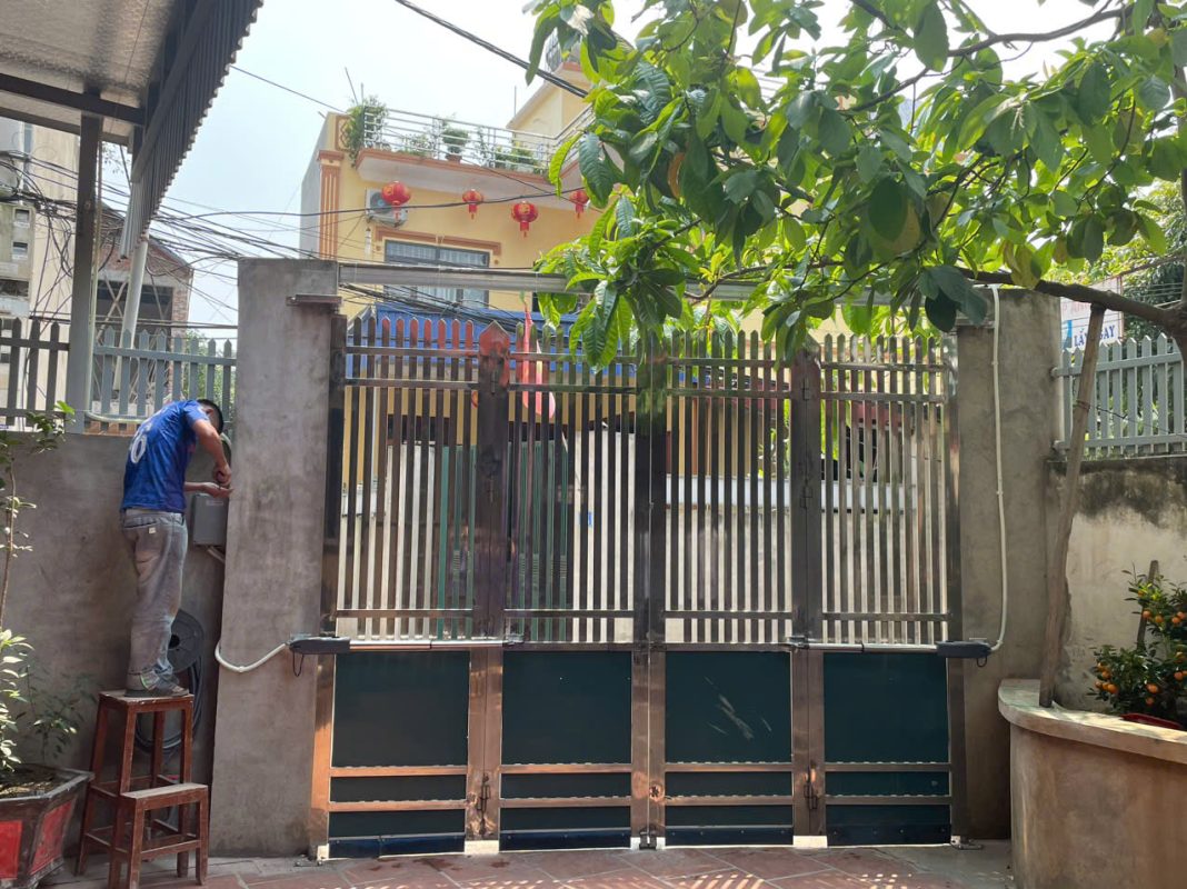 Motor cổng tay đòn Master