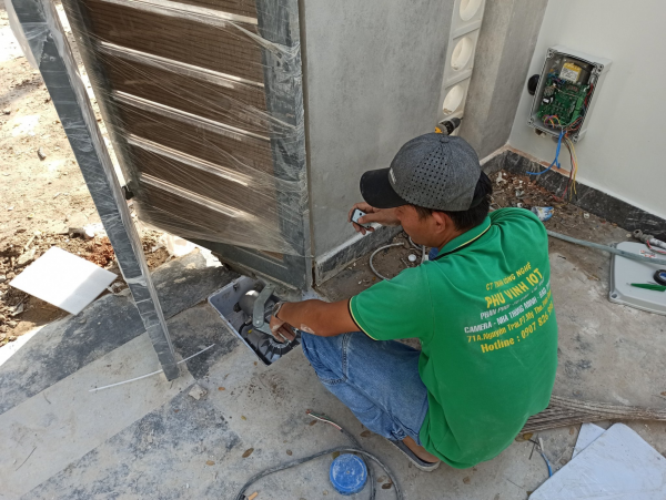 motor cổng âm sàn
