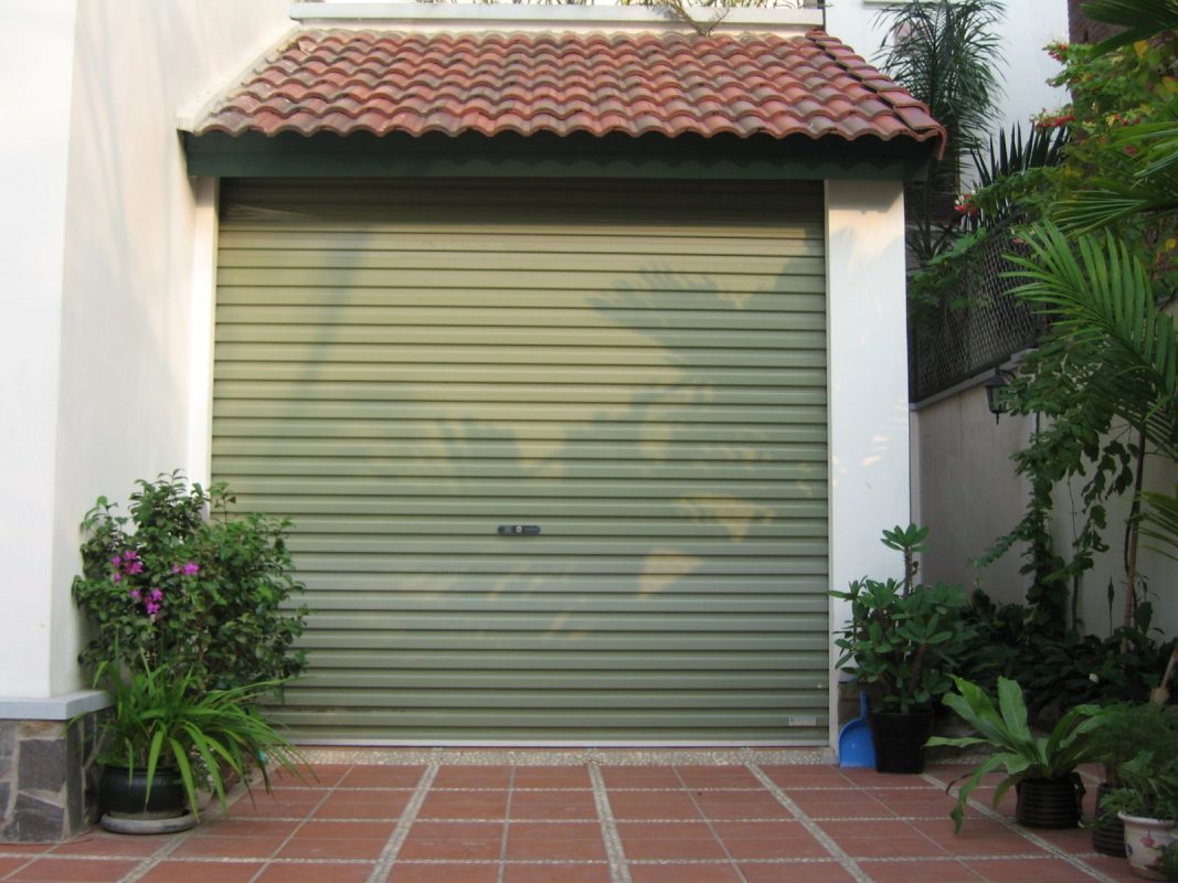 cửa cuốn tự động chính hãng