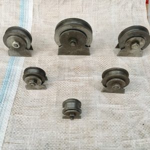 Bánh xe cổng lùa